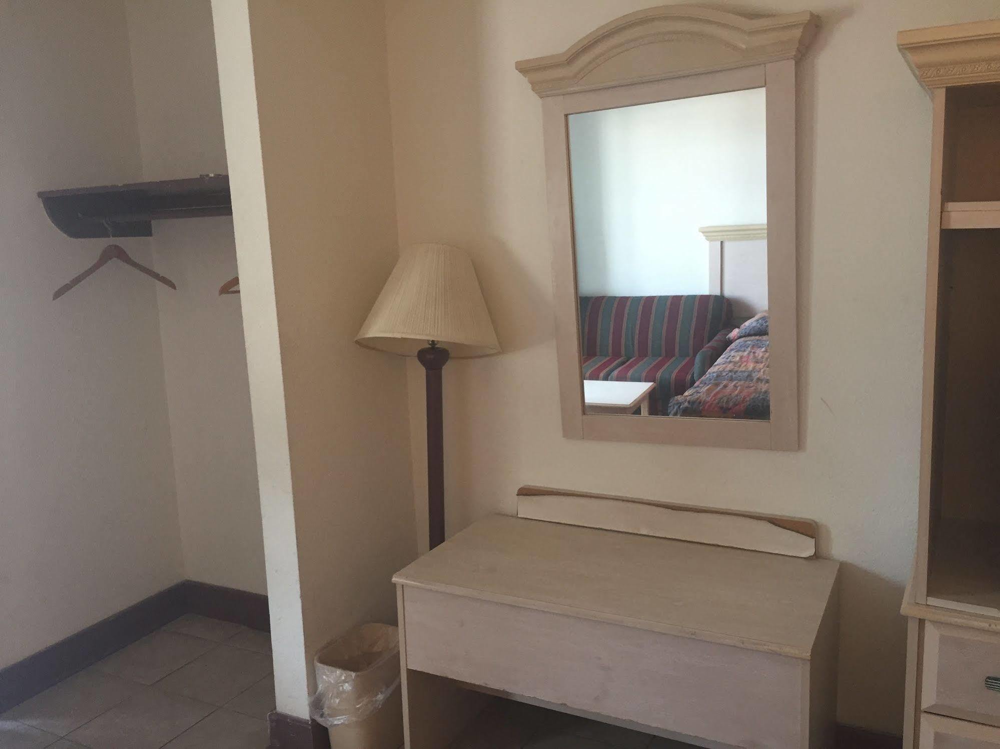 Oyo Hotel Myrtle Beach Kings Hwy Экстерьер фото